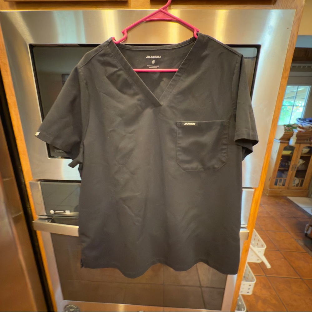 Jaanuu‎ Black Short Sleeve Scrub top- V Neck